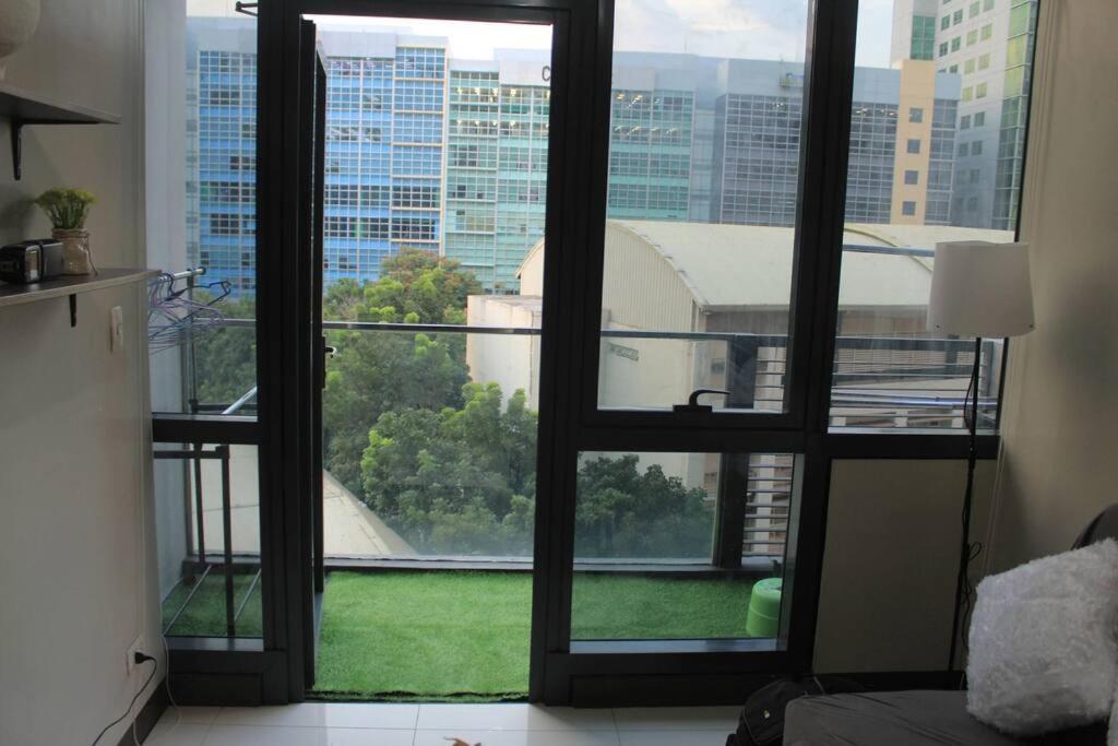 A2J Luxury 1Br Suite Near Venice Mall Bgc Taguig Манила Екстериор снимка